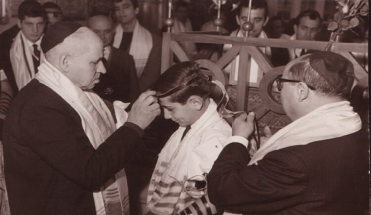 اليهودي من منظور روايتين إشكاليتين