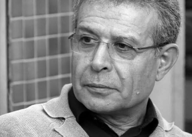 كيف يفكر الفلاسفة بينما البشرية وراء القضبان؟