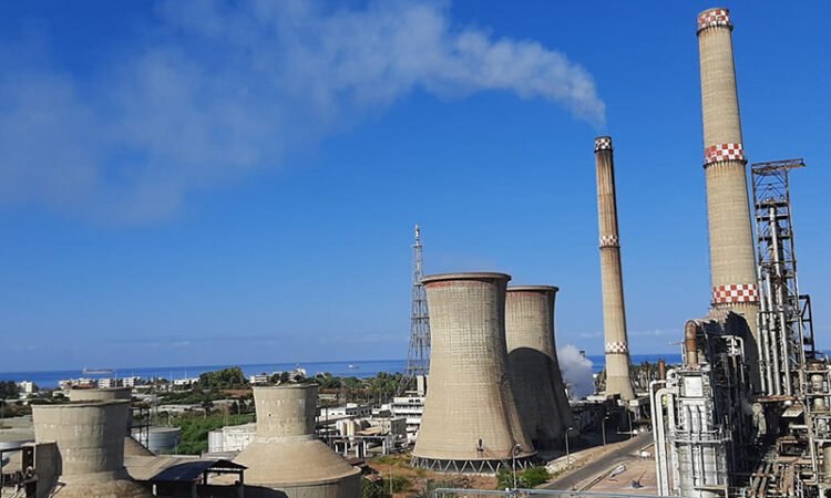 مصفاة بانياس: جاهزون لتكرير النفط حال وصول الشحنات