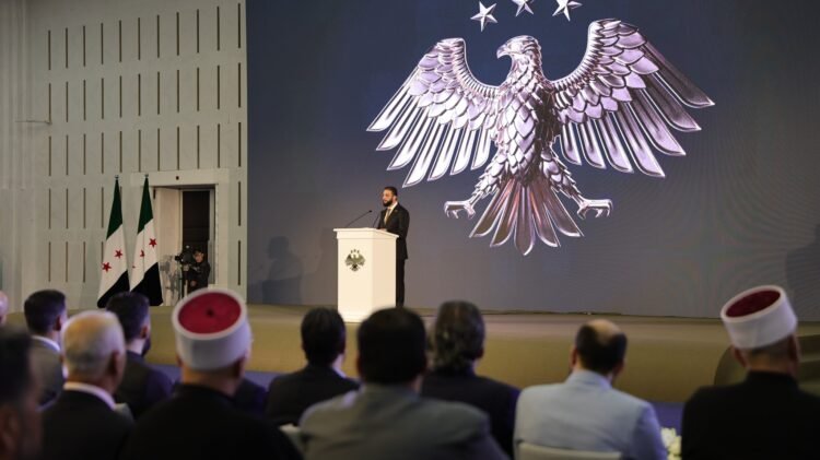 كيف تفاعل السوريون مع الهوية البصرية الجديدة للدولة؟