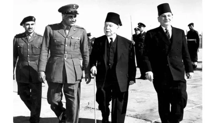 سنواتٌ ضاريات.. ومشاريع تتصارع لتأسيس “نظام مناسب” في دمشق