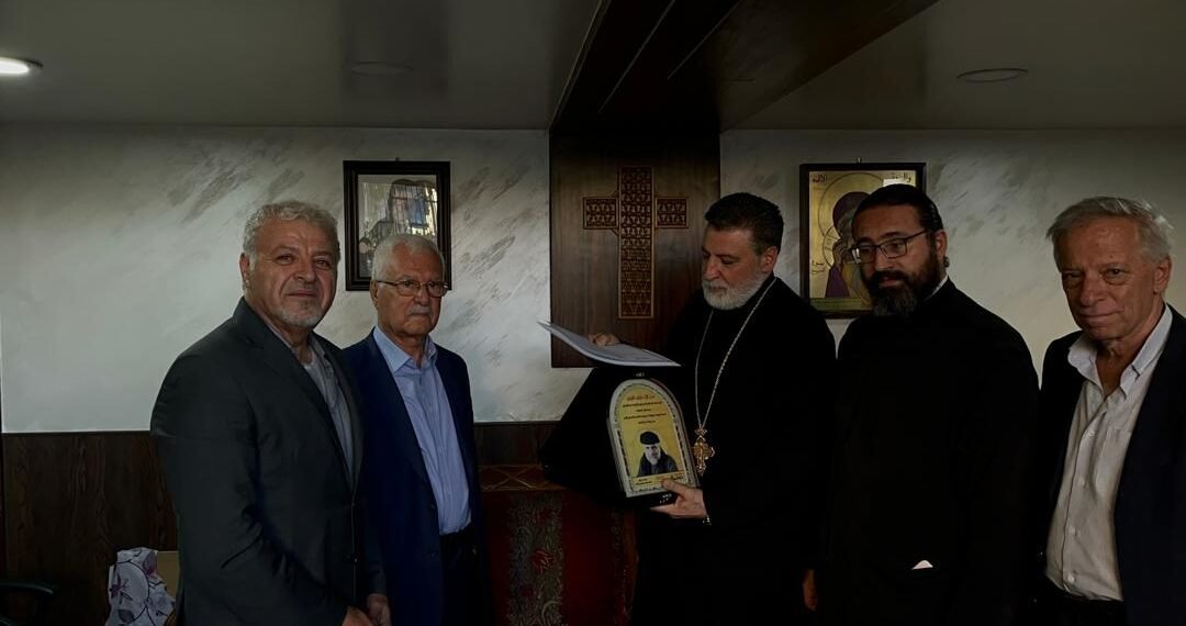 “دمشق” تكرّم كنيسة مار الياس الحيّ بدرع الأب باولو دالوليو