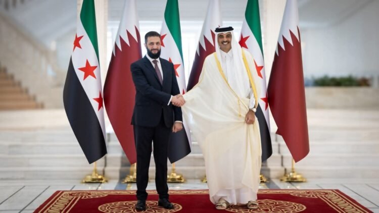 الرئيس الشرع يجدد تضامن سوريا مع قطر بعد لقائه الأمير تميم