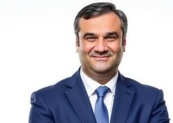 استمرار إجراءات إعادة صرف رواتب المنشقين والمتقاعدين العسكريين في سوريا