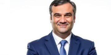 استمرار إجراءات إعادة صرف رواتب المنشقين والمتقاعدين العسكريين في سوريا