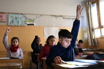 جهود مكثفة للنهوض بالتعليم في المحافظات الشرقية وعودة مئات الآلاف من الطلاب إلى الدراسة