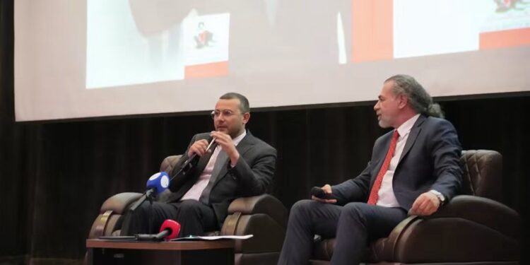 منير الربيع: سوريا تستحق فرصة جديدة لبناء دولة المواطنة والديمقراطية