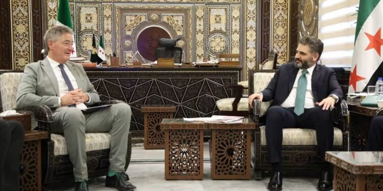 وزير الثقافة محمد ياسين الصالح يبحث مع بعثة الاتحاد الأوروبي توسيع التعاون في التراث والفنون