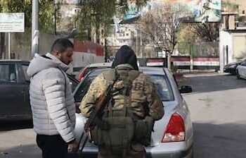 جريدة الأخبار اللبنانية تفتح النار على الطائفة العلوية