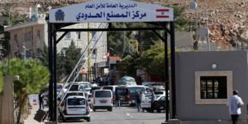 أكثر من 370 ألف سوري عادوا طوعاً إلى البلاد عبر الحدود اللبنانية منذ سقوط النظام