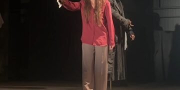 روبين عيسى: مسرحية “بروفة يوم الحساب” تسلط الضوء على معاناة الناجيات وضرورة احتضانهن نفسياً ومجتمعياً