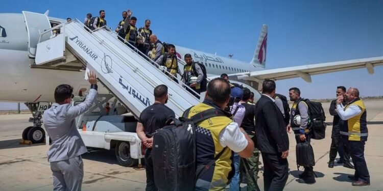 للمرة الأولى.. فريق إنقاذ سوري يغادر إلى فنزويلا للمشاركة في عمليات الإغاثة بعد الزلزال