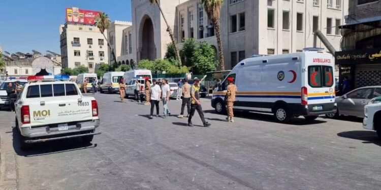 الداخلية: 9 قتلى و20 جريحاً في تفجير استهدف مقهى بدمشق والتحقيقات مستمرة لكشف المنفذين