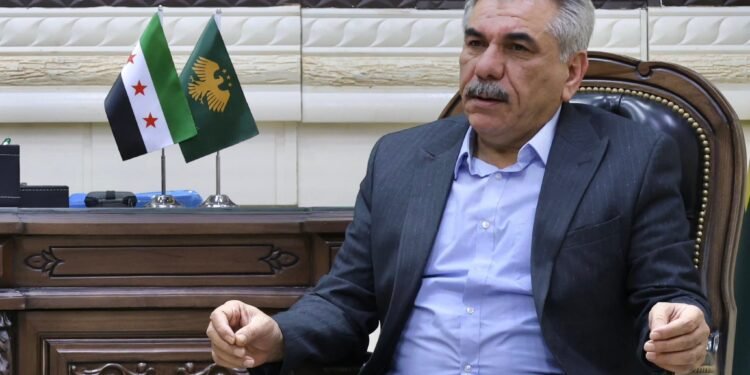 40 قاضياً من “الإدارة الذاتية” يخضعون لمقابلات في دمشق ضمن خطة دمج المؤسسات