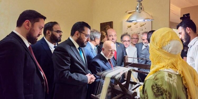 وزير الاقتصاد: نطمح إلى جعل سوريا مركزاً إقليمياً لصناعة النسيج خلال 10 سنوات