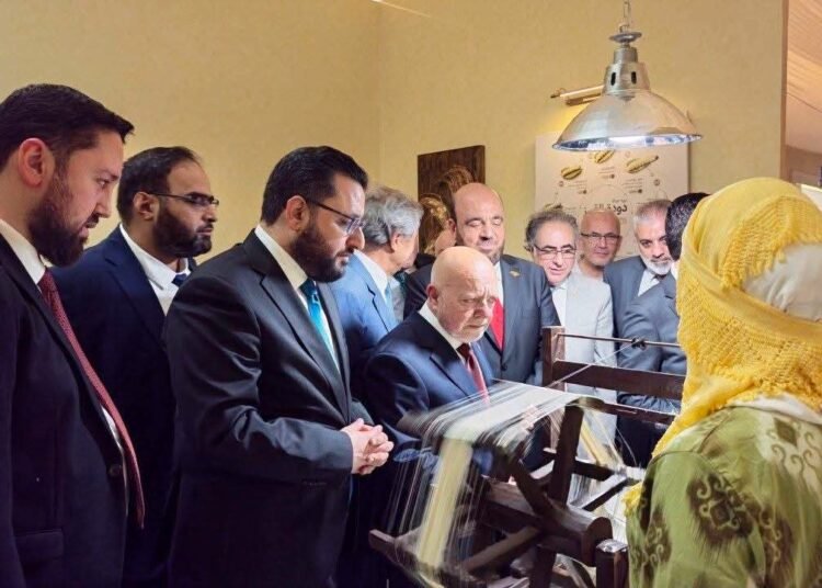 وزير الاقتصاد: نطمح إلى جعل سوريا مركزاً إقليمياً لصناعة النسيج خلال 10 سنوات