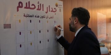 وزير الثقافة يفتتح أول مكتبة عامة في ريف دمشق بعد التحرير لتعزيز الوصول إلى المعرفة