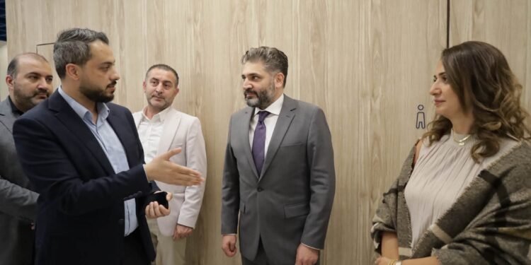وزير الثقافة يلتقي نخباً أردنية في عمّان لبحث آفاق التعاون الثقافي المشترك