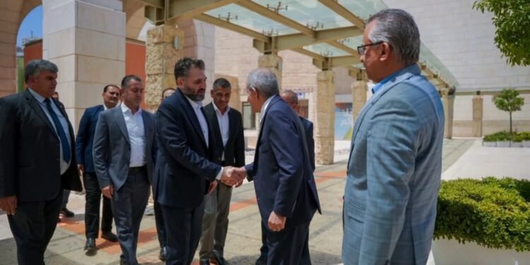 وزير الثقافة السوري يطّلع على الإرث الحضاري في جبل القلعة والقصر الأموي ومتحف الأردن خلال زيارته إلى عمّان