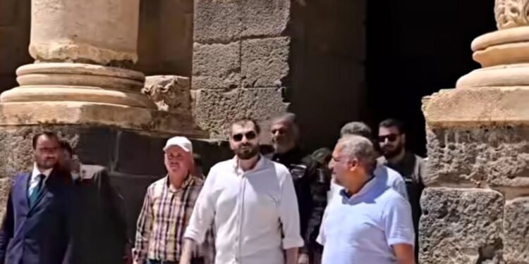 نائب وزير الثقافة يختتم جولة موسعة في بصرى الشام ويبحث خطة مشتركة لحماية الإرث الحضاري وتطوير العمل الثقافي