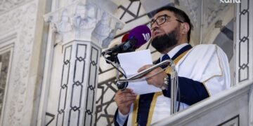 وزير العدل من الجامع الأموي: الوحدة الوطنية وسيادة القانون أساس بناء سوريا الجديدة
