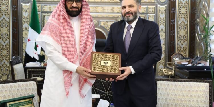 وزير الثقافة يبحث مع وفد سعودي إطلاق مشاريع استثمارية ثقافية في دمشق