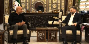 وزير الثقافة يبحث مع الفنان جمال سليمان دور الفن والثقافة في بناء سوريا الجديدة