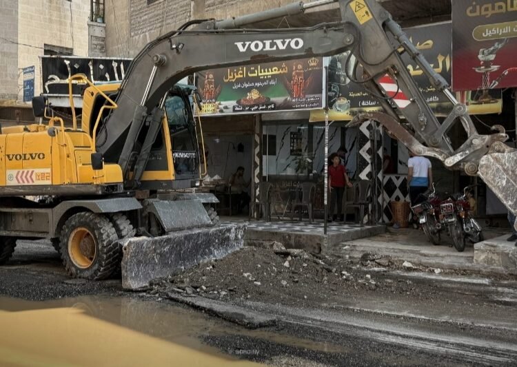 محافظ إدلب: تأهيل الطرق والجسور أولوية لتحسين الخدمات ودعم عودة الأهالي وتنشيط الاقتصاد