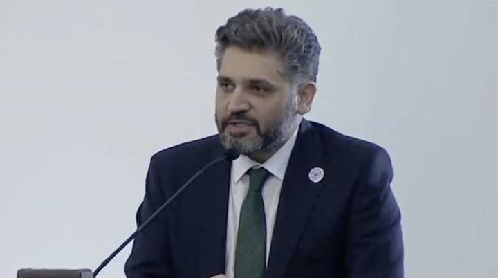 وزير الثقافة محمد ياسين الصالح لمنصة دمشق الإخبارية: مهرجان دمشق الدولي للشعر يمثل عودة التموضع الثقافي لسوريا